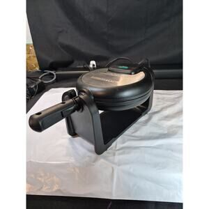 Farberware Single Flip Waffle Maker Belgium Waffle Black And Chrome Works Perfec